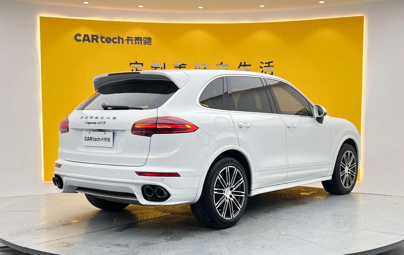 Porsche Cayenne 2016 thumb 4
