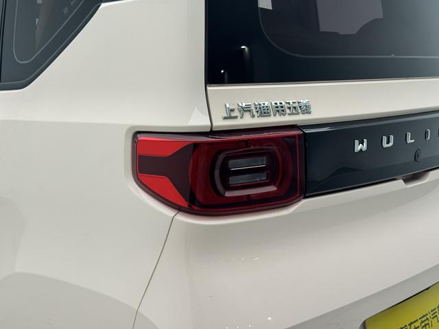 Wuling Mini EV 2022 thumb 11