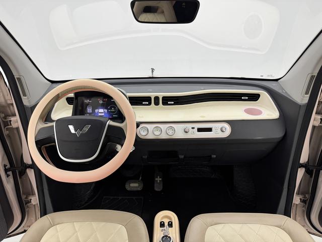 Wuling Mini EV 2022 thumb 12