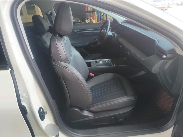 Ford Mondeo 2025 thumb 9
