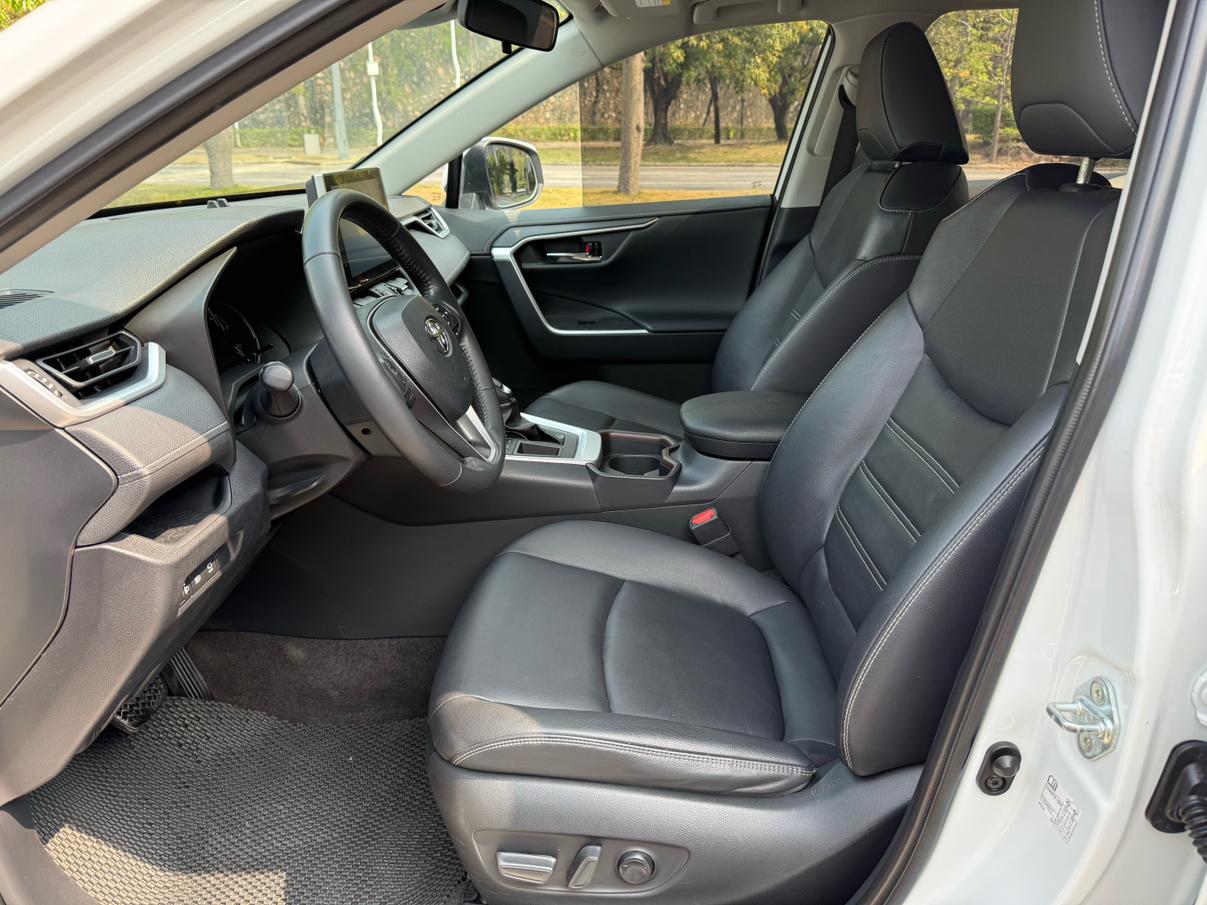 Toyota RAV4 2022 thumb 8