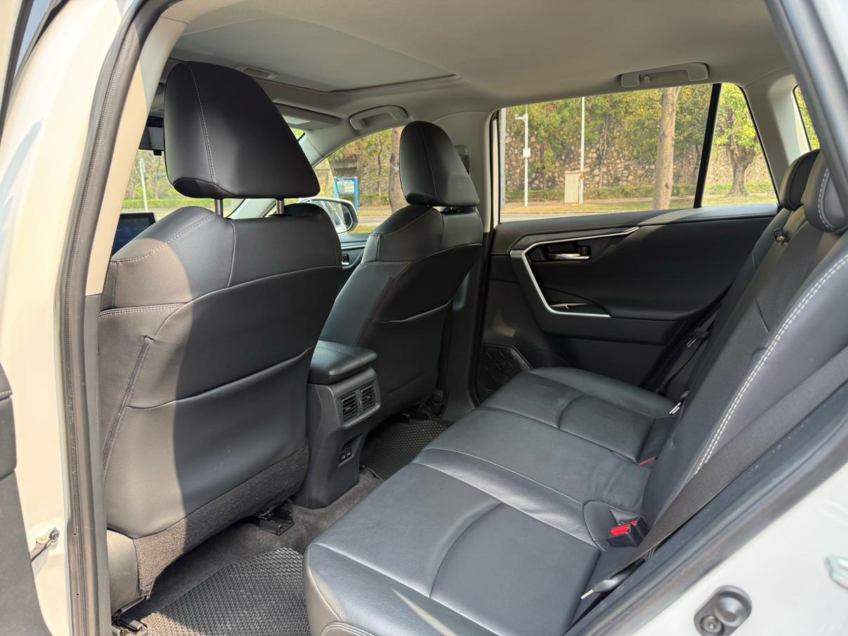 Toyota RAV4 2022 thumb 9