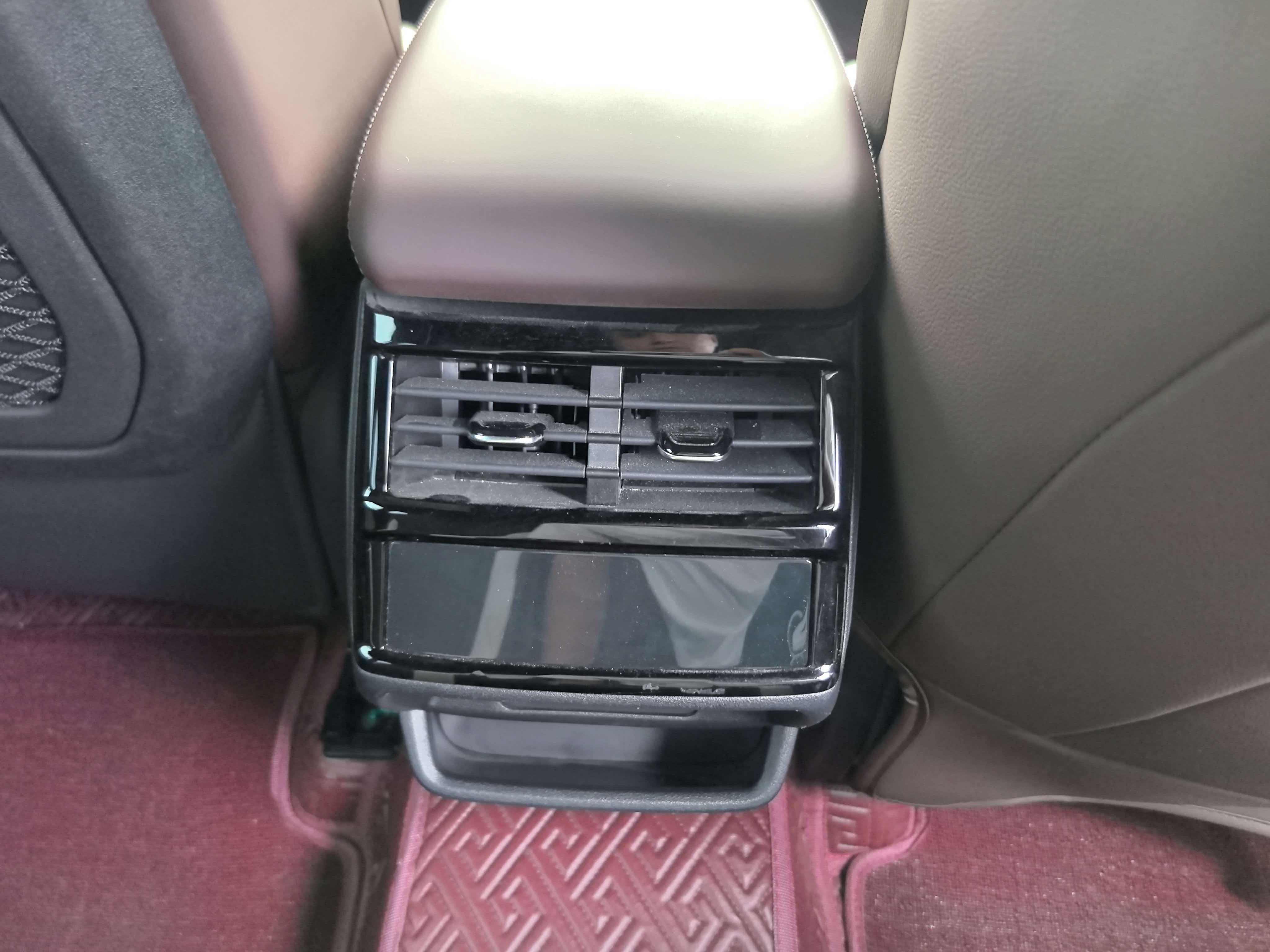Geely Xingyue L 2021 thumb 6