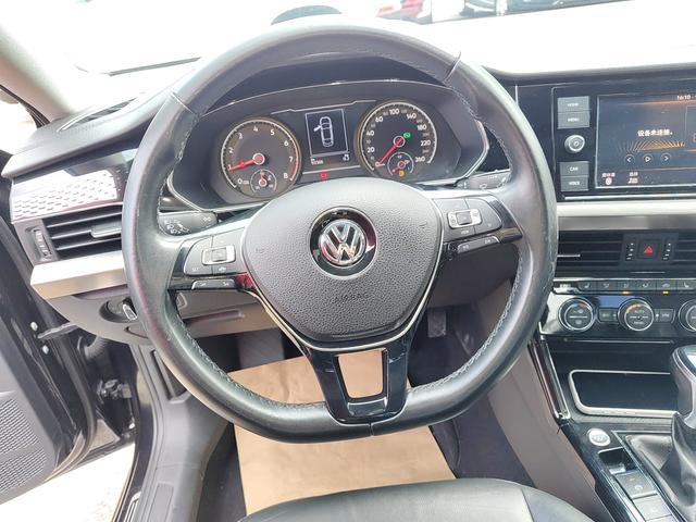 Volkswagen Passat (North America and China) 2019 thumb 6