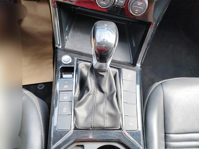 Volkswagen Passat (North America and China) 2019 thumb 7
