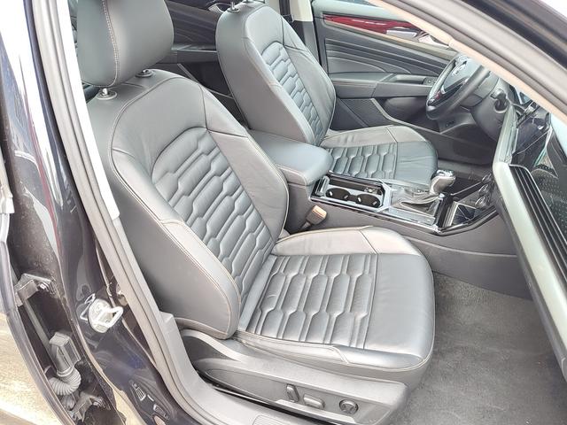 Volkswagen Passat (North America and China) 2019 thumb 9