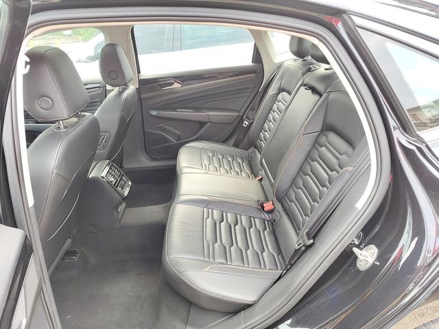 Volkswagen Passat (North America and China) 2019 thumb 10