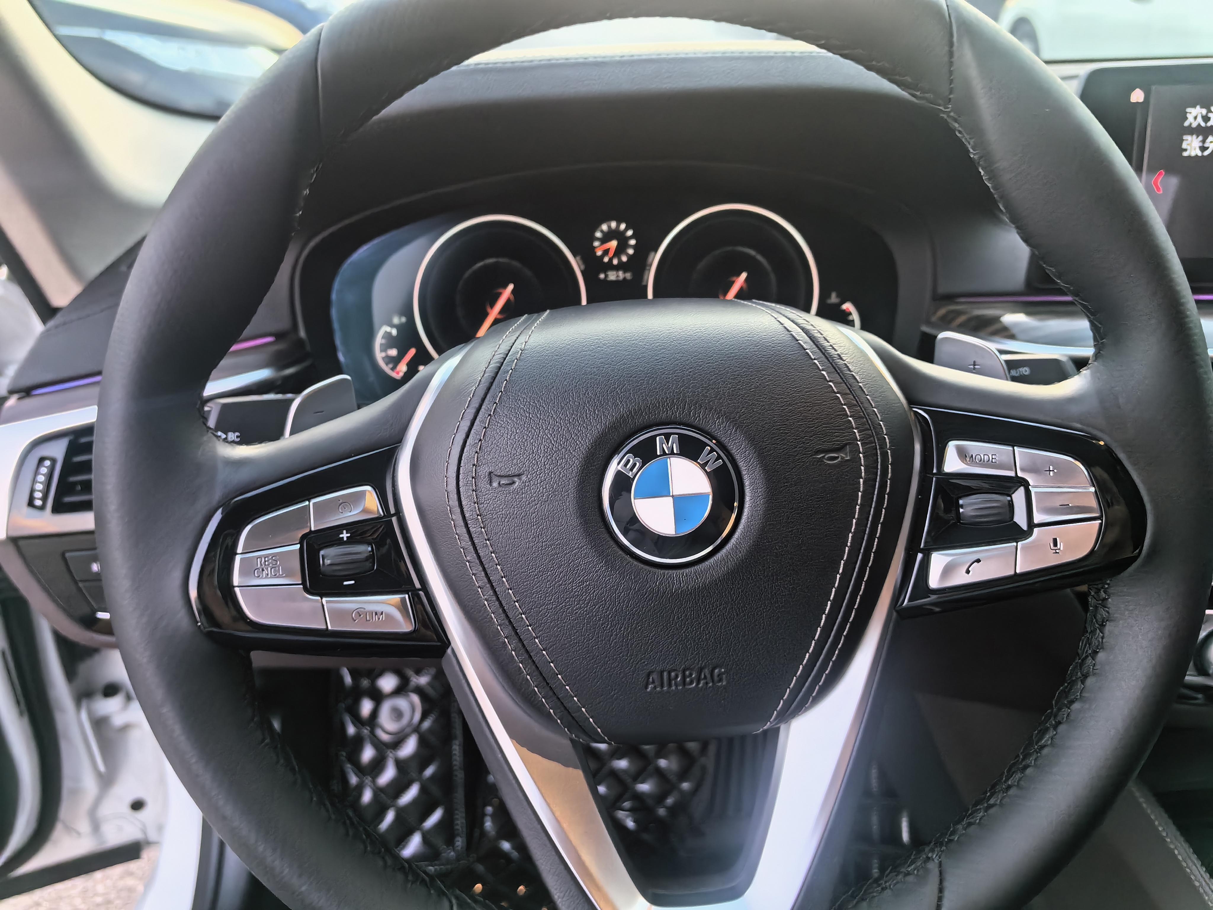 BMW 5 серии 2019 thumb 11