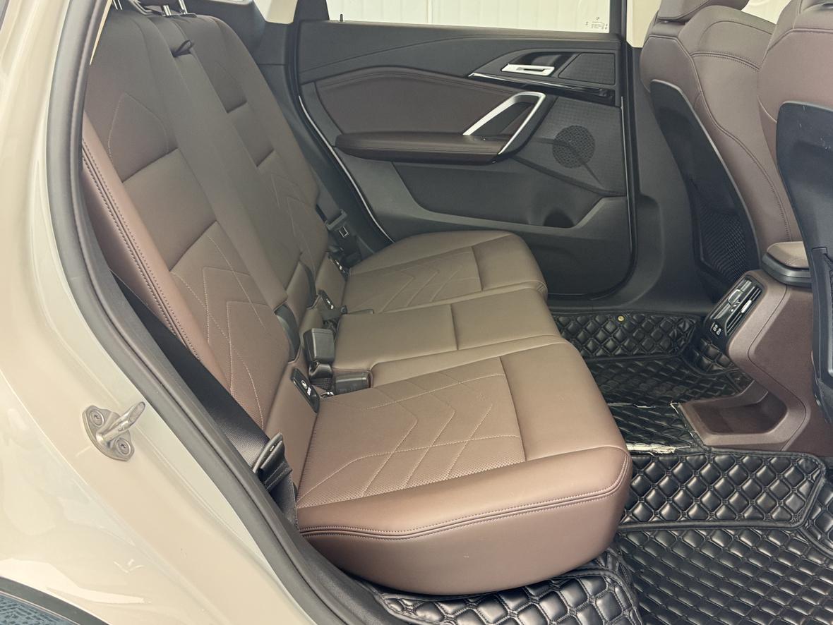 BMW X1 2023 thumb 9