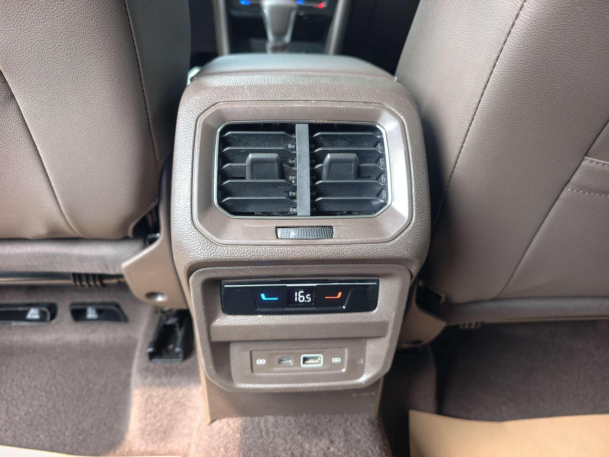 Volkswagen Tiguan 2022 thumb 9