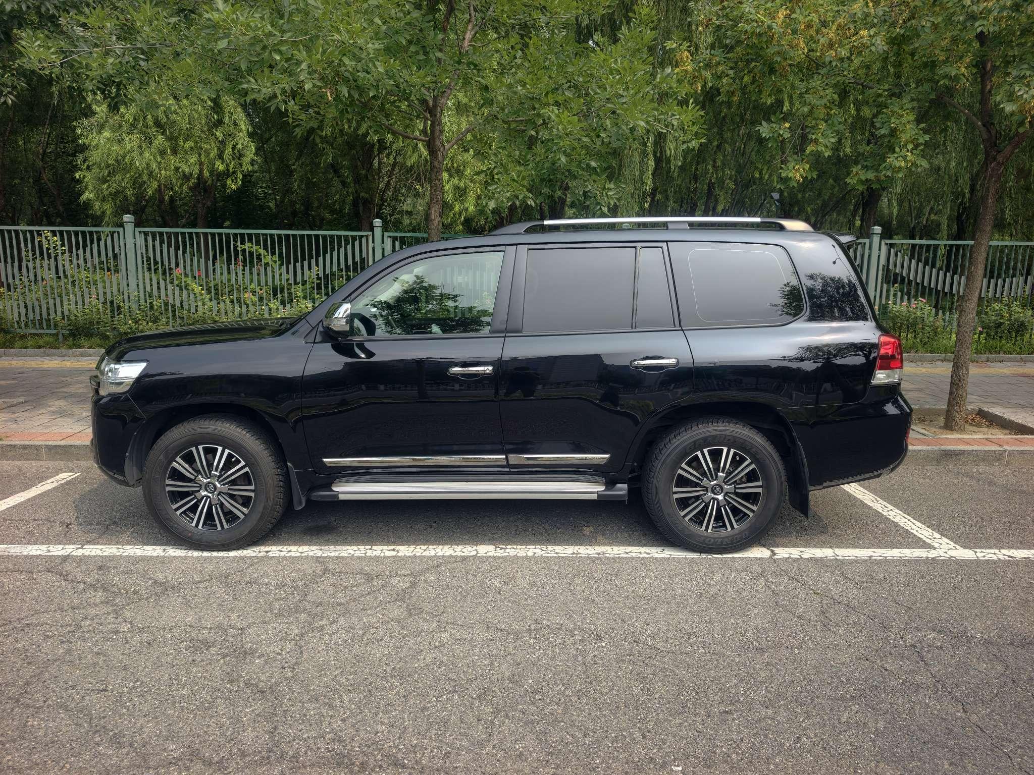 Toyota Land Cruiser 2019 thumb 2