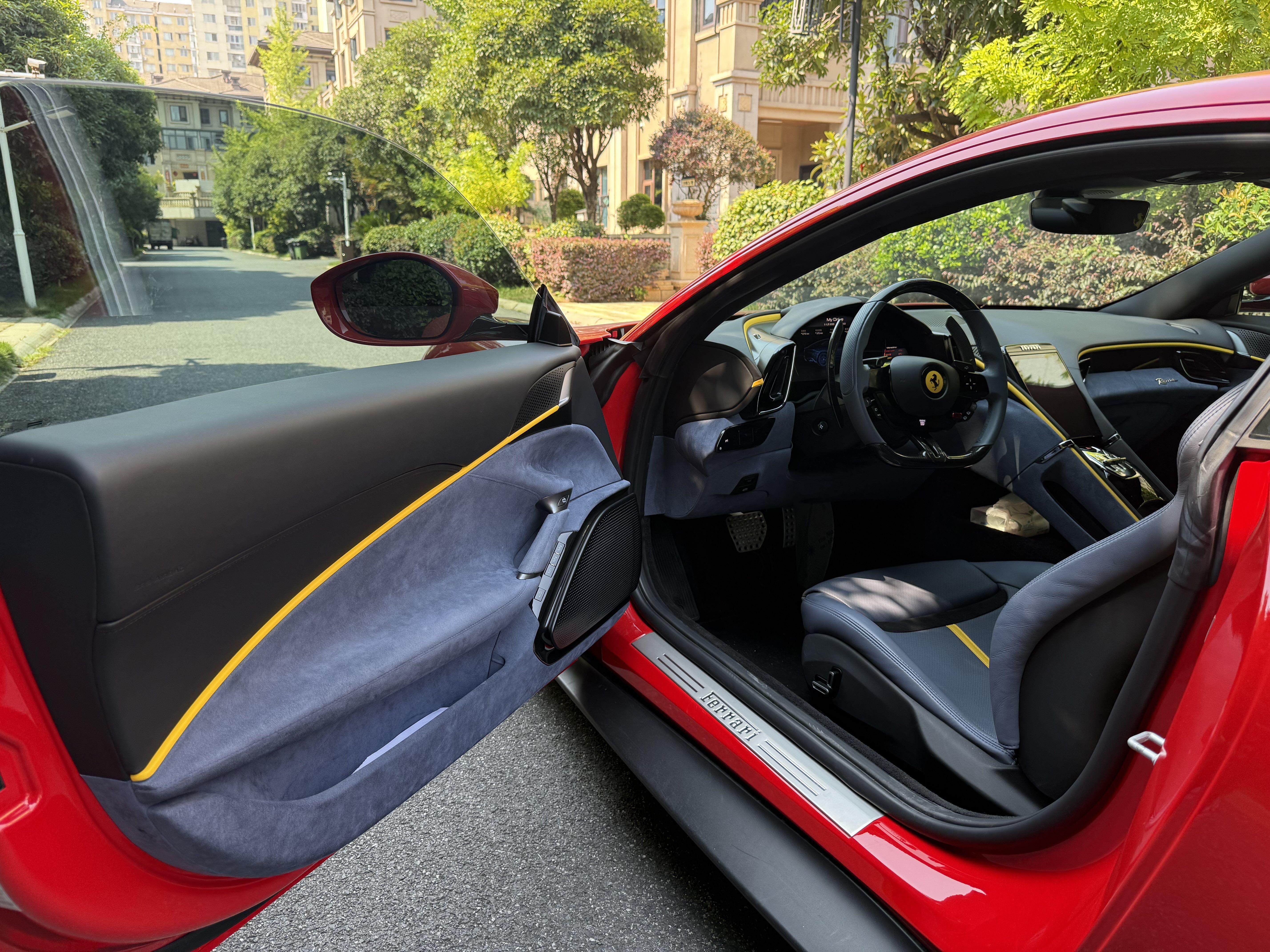 Ferrari Roma 2020 thumb 10