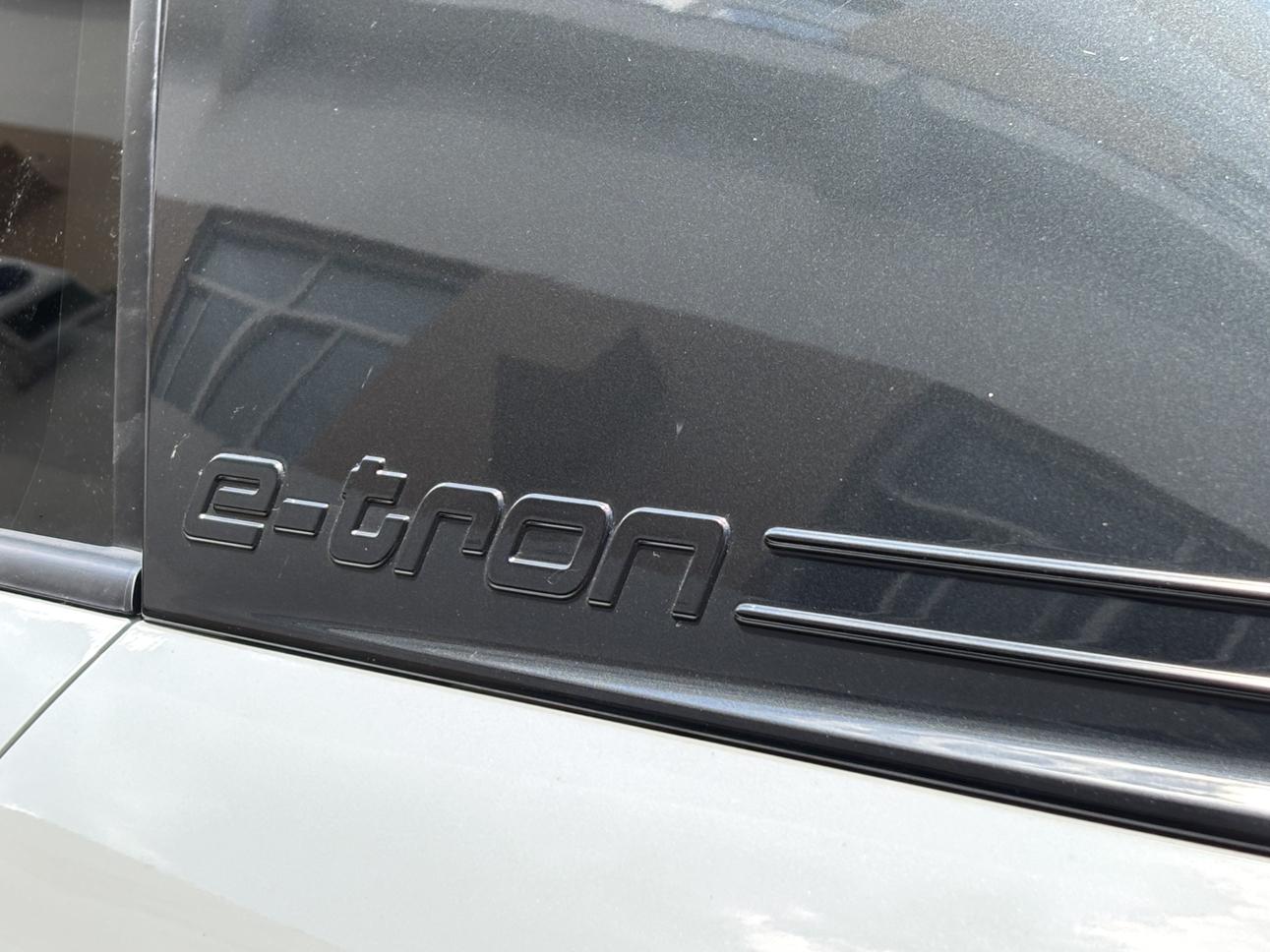 Audi Q2 2019 thumb 7
