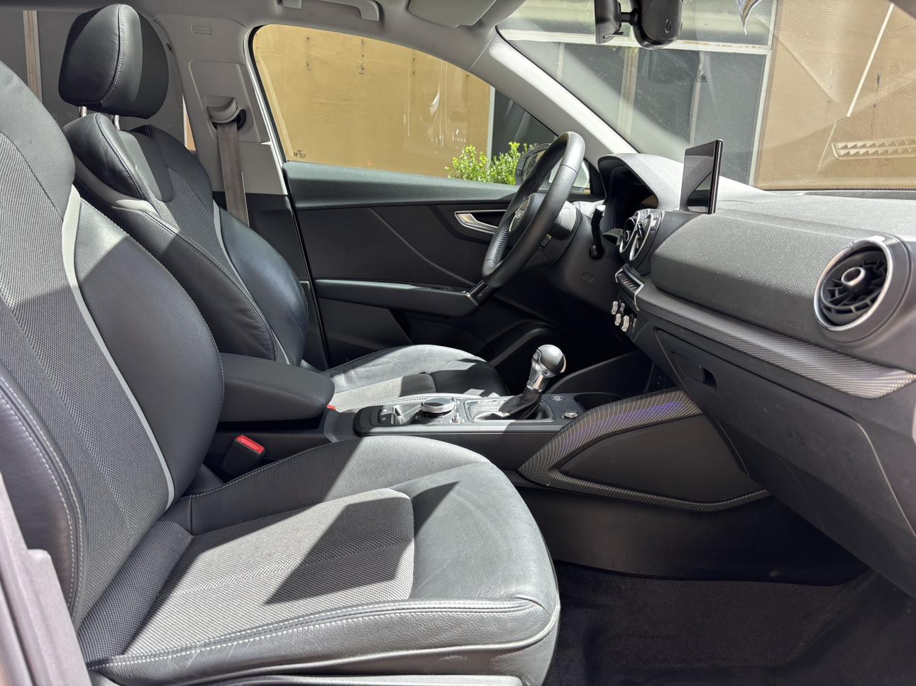 Audi Q2 2019 thumb 11