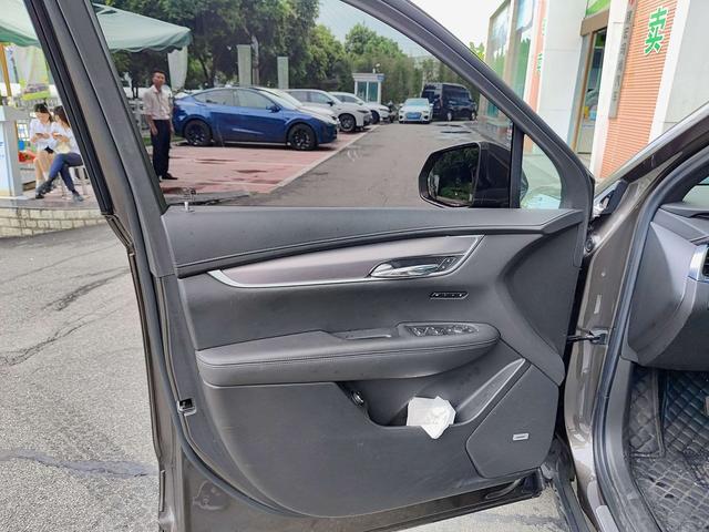 Cadillac XT6 2022 thumb 8