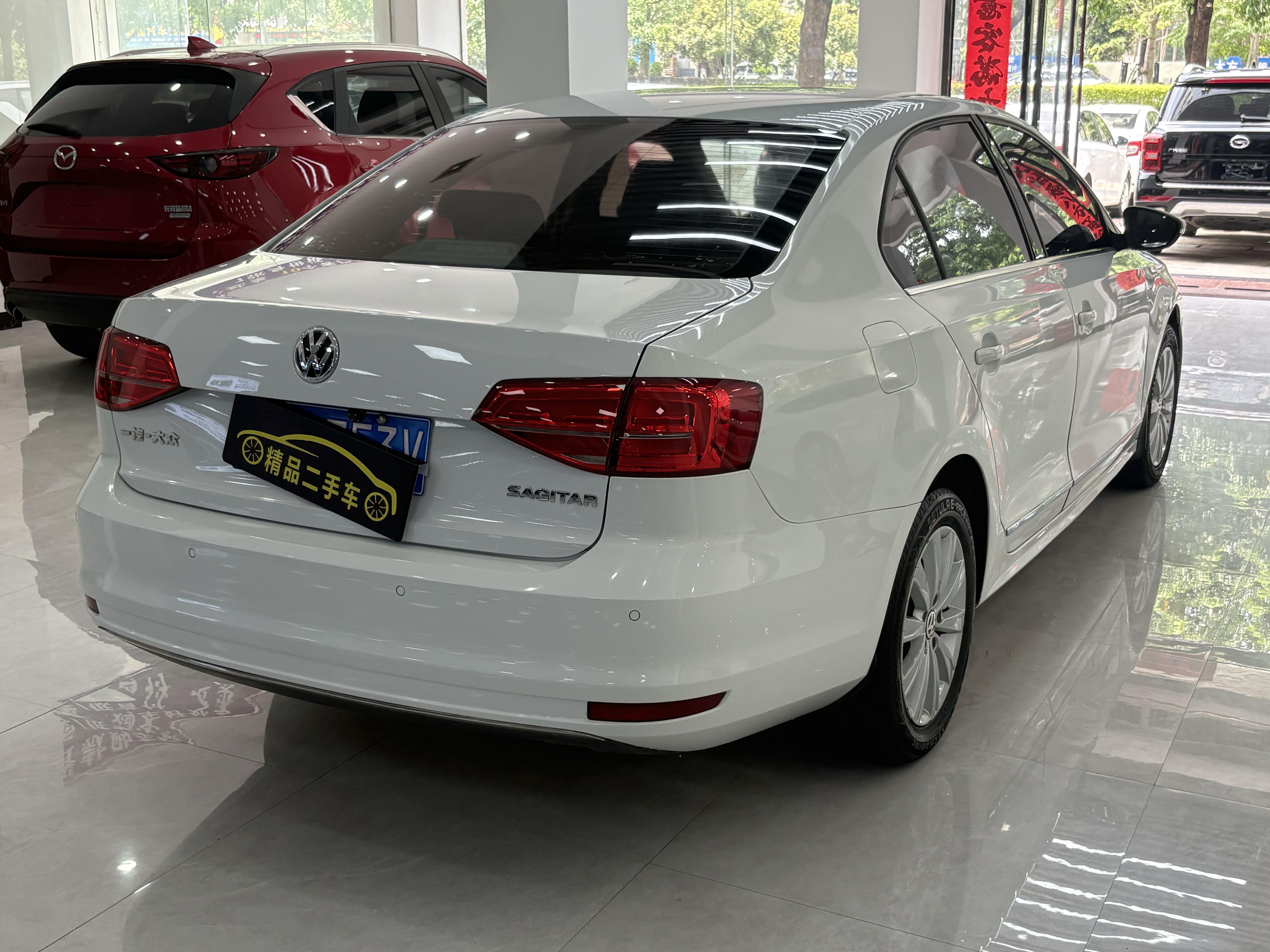 Volkswagen Sagitar 2015 thumb 4