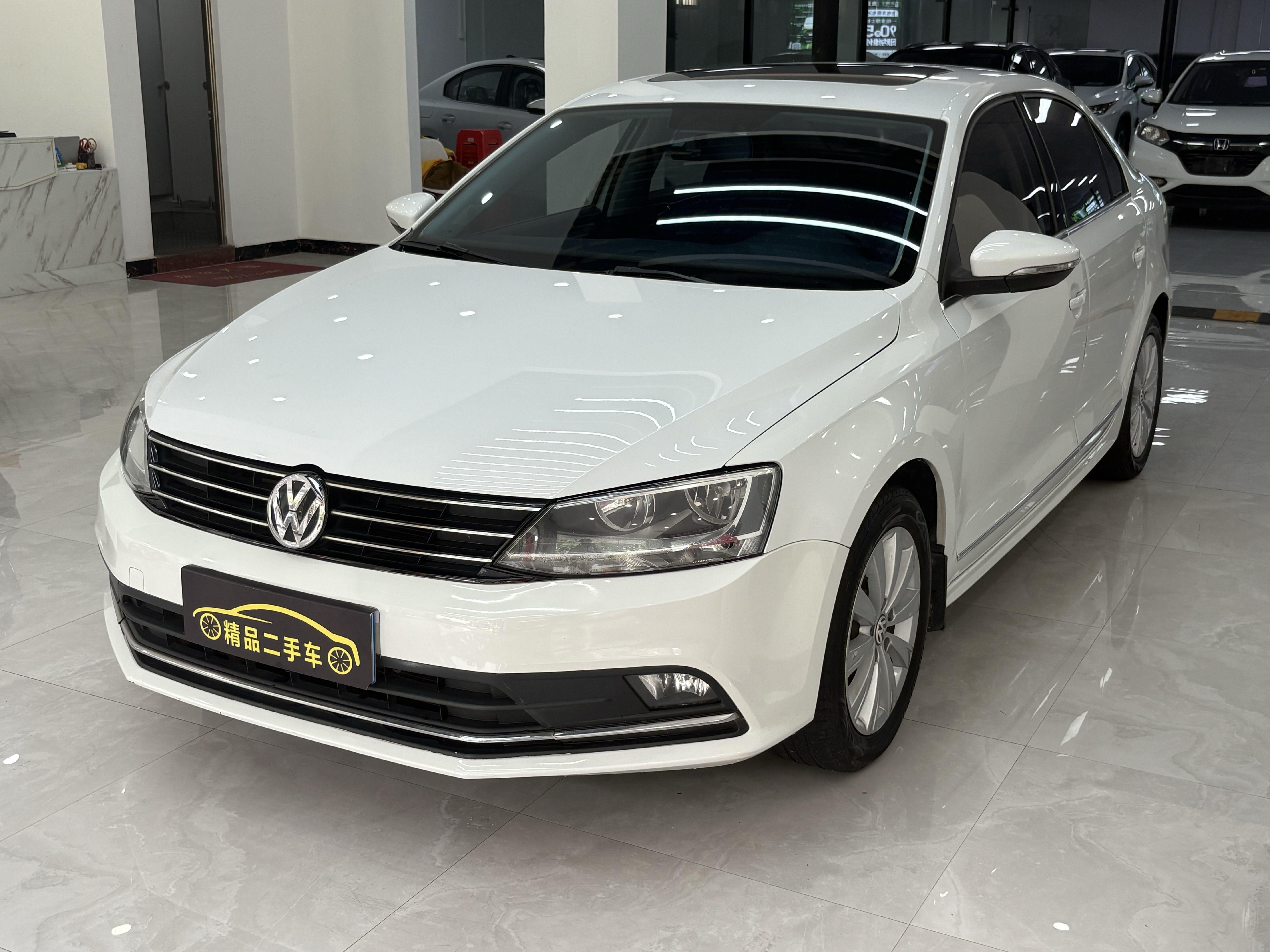 Volkswagen Sagitar 2015 thumb 8