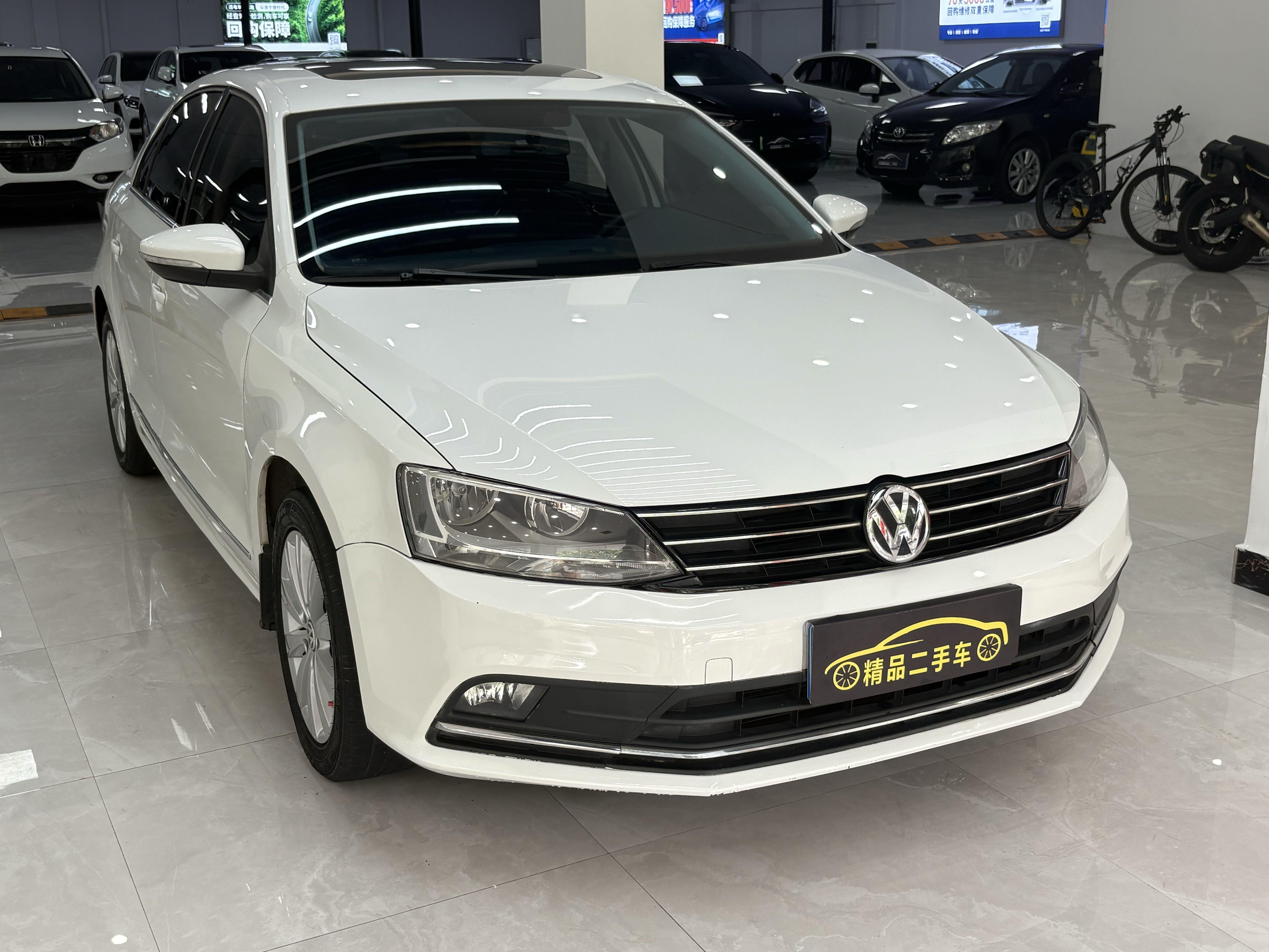 Volkswagen Sagitar 2015 thumb 10