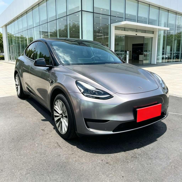 Tesla Model Y 2024 thumb 11