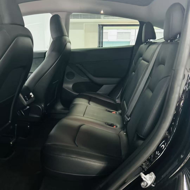 Tesla Model Y 2022 thumb 8