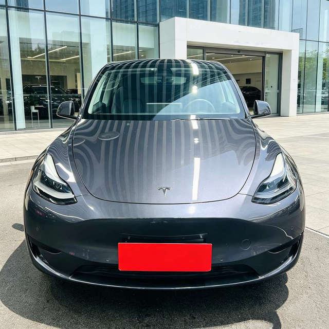 Tesla Model Y 2022 thumb 10
