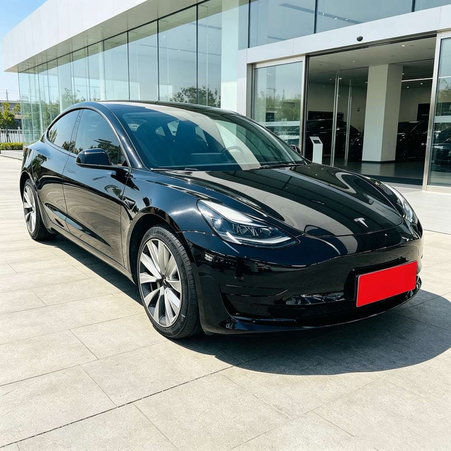 Tesla Model 3 2022 thumb 11