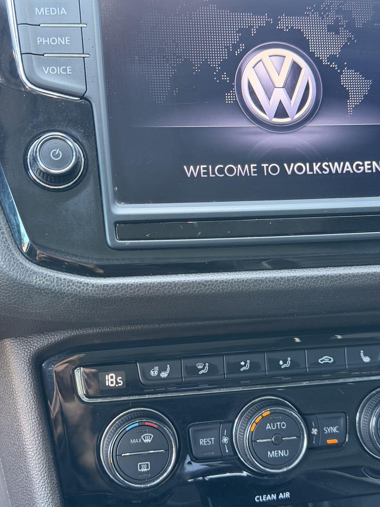 Volkswagen Tiguan 2017 thumb 6