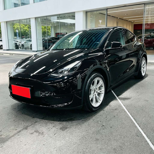 Tesla Model Y 2022 thumb 9