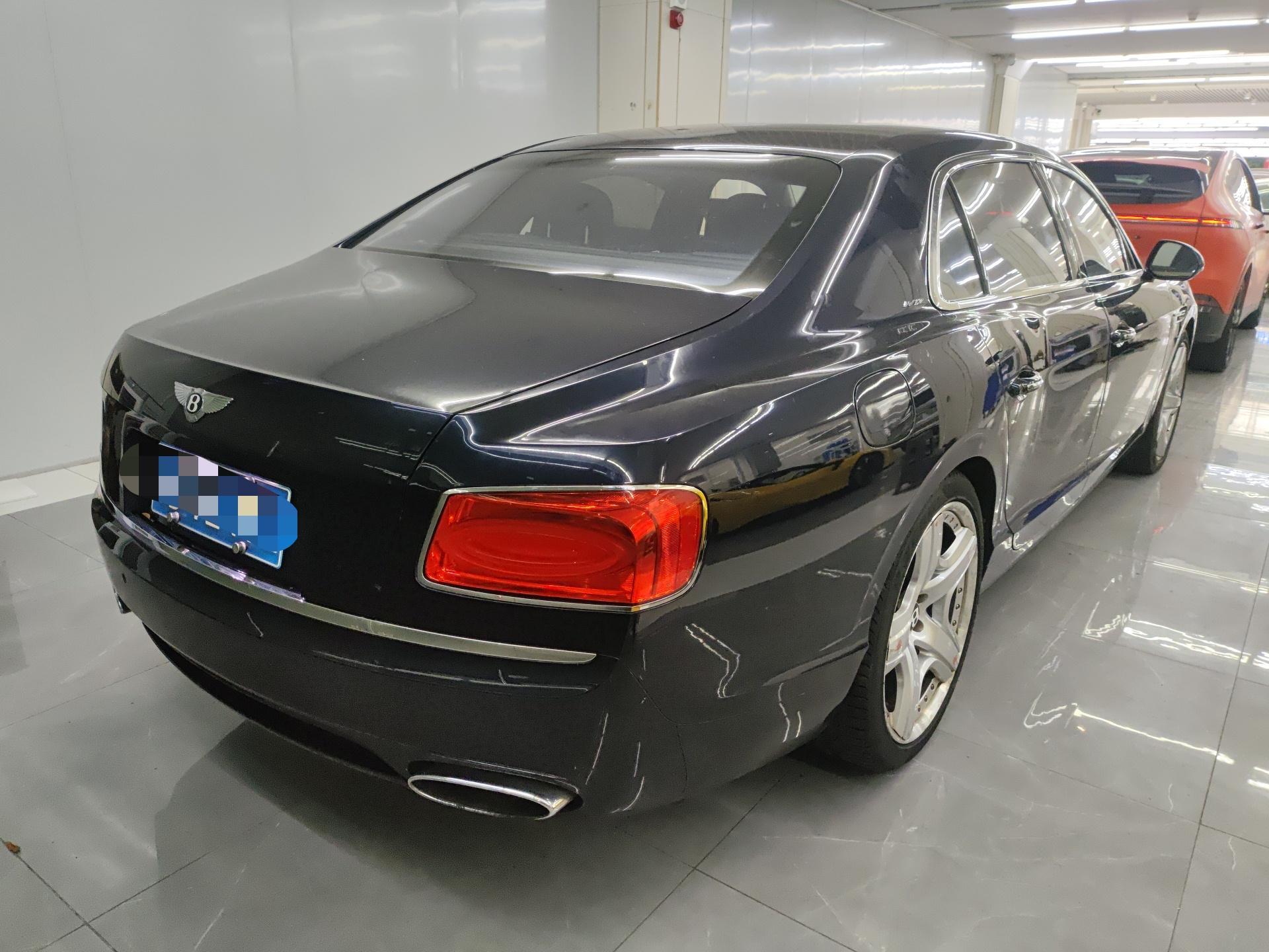 Bentley Fei Chi 2013 thumb 11
