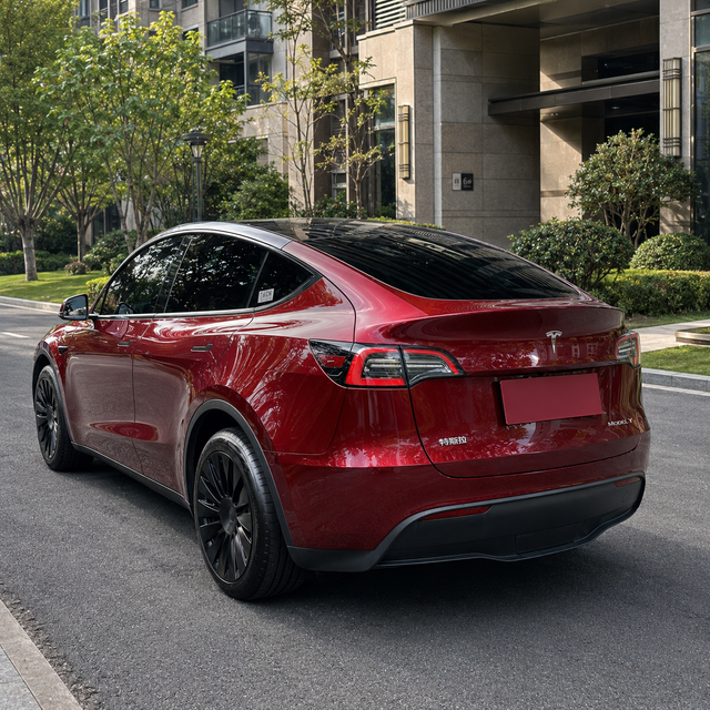 Tesla Model Y 2022 thumb 12