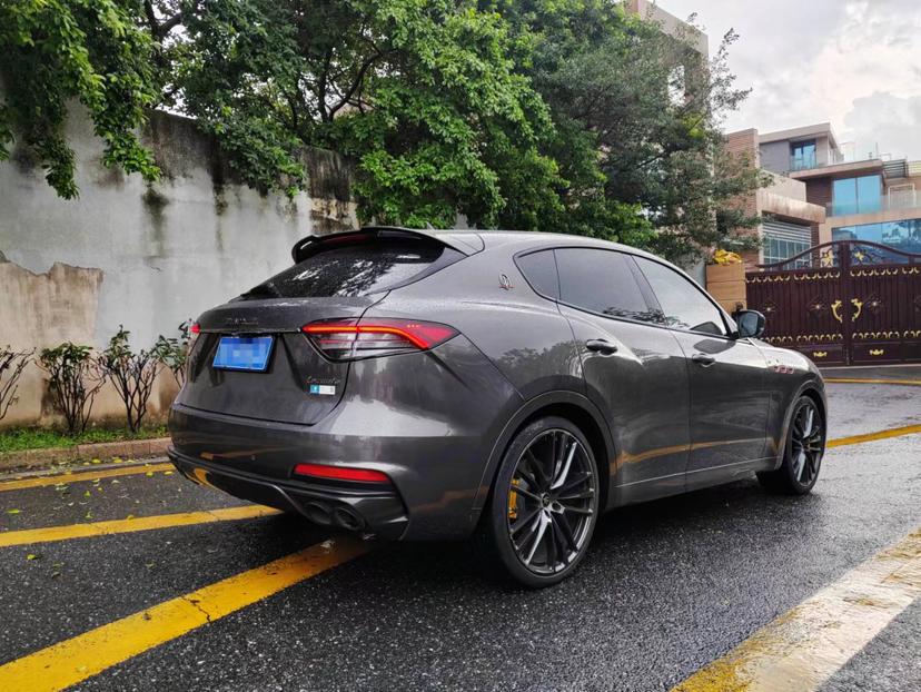 Maserati Levante 2021 thumb 3