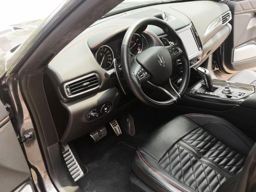 Maserati Levante 2021 thumb 4