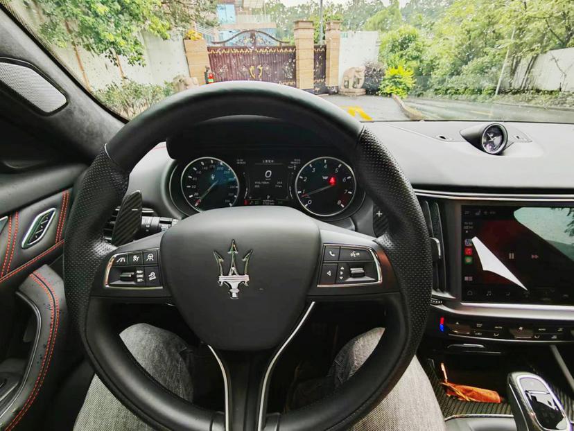 Maserati Levante 2021 thumb 8