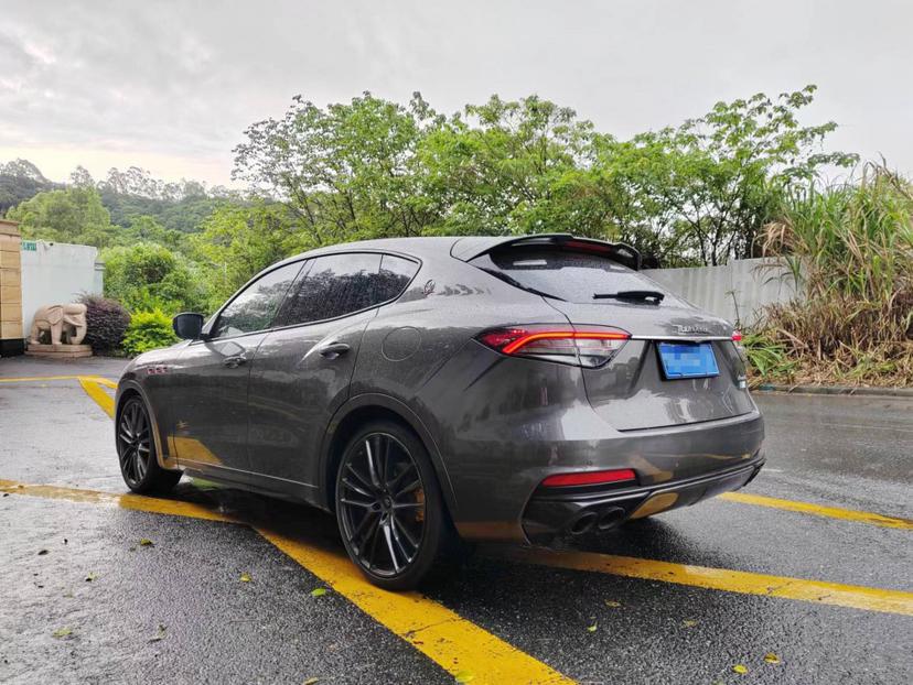 Maserati Levante 2021 thumb 11