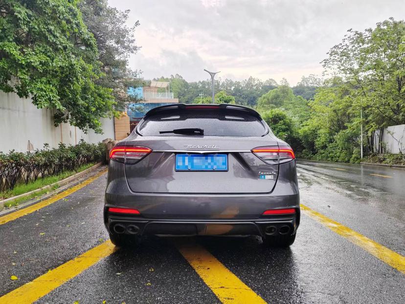 Maserati Levante 2021 thumb 12