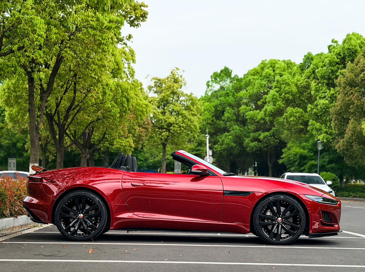 Jaguar F-Type 2023 thumb 2