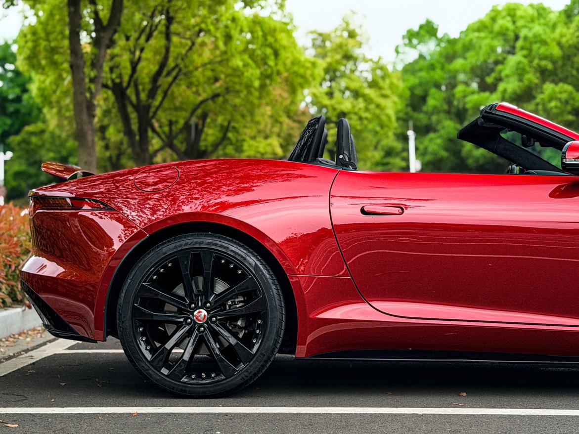 Jaguar F-Type 2023 thumb 7