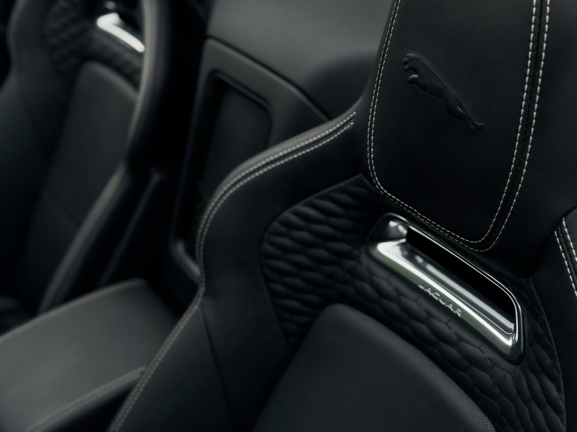 Jaguar F-Type 2023 thumb 8