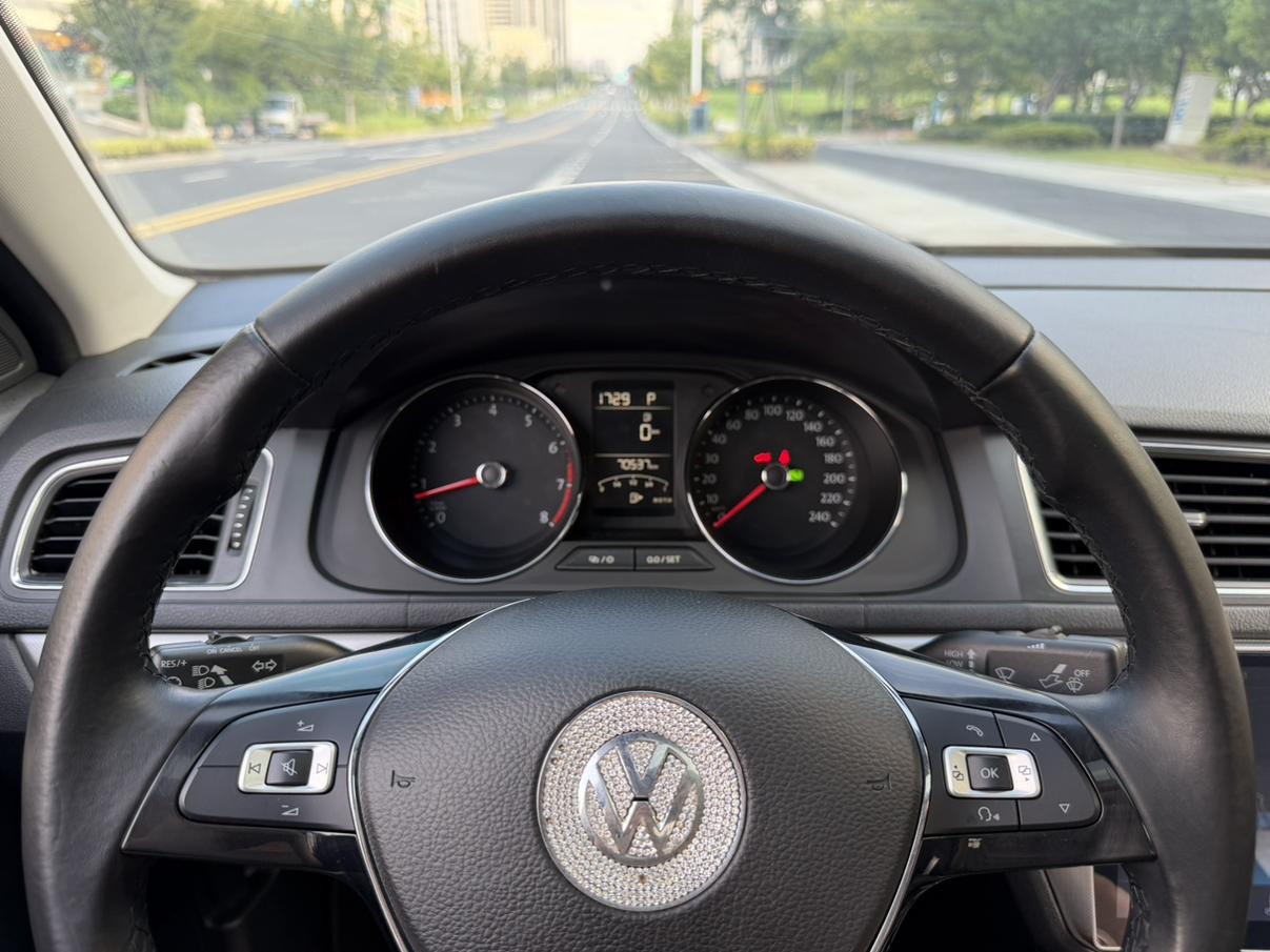 Volkswagen Lavida XR 2017 thumb 8