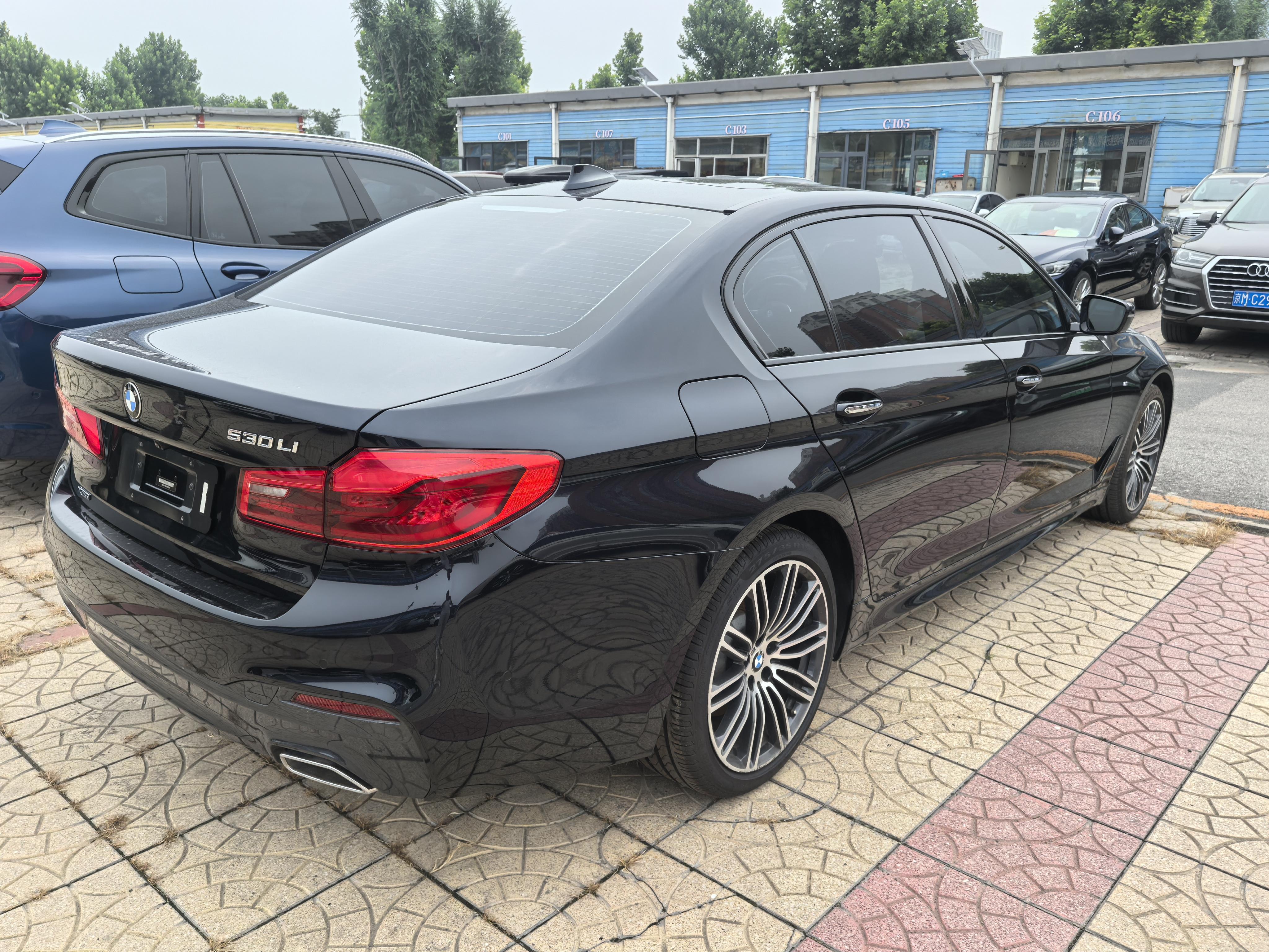 BMW 5 серии 2018 thumb 4