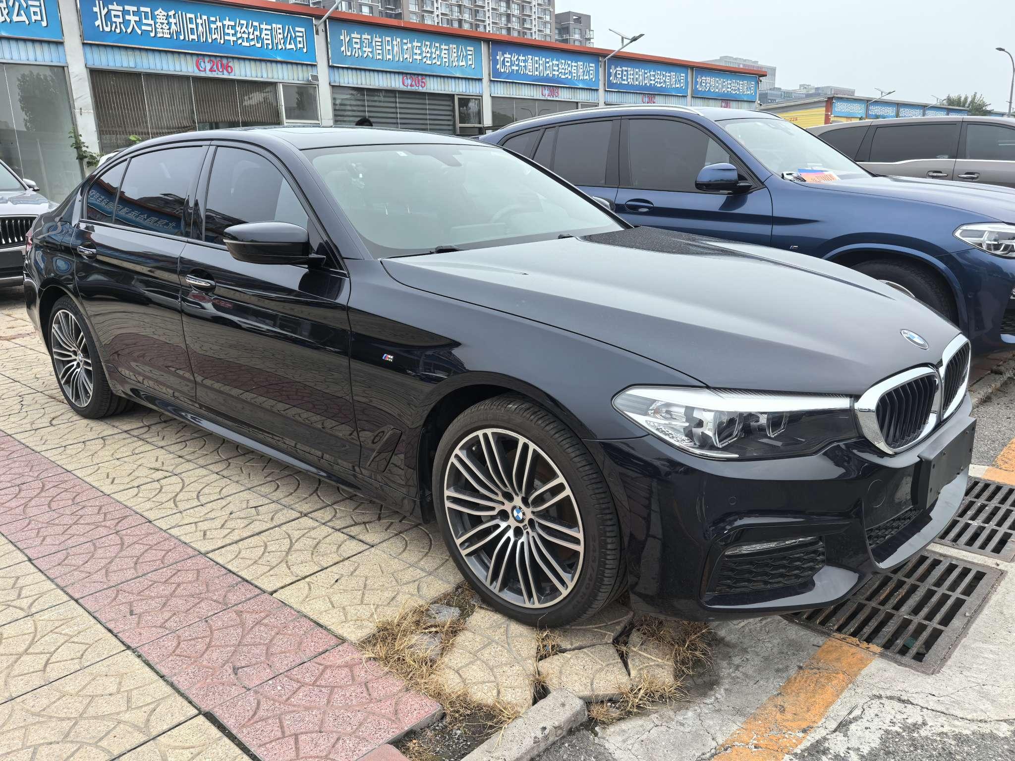 BMW 5 серии 2018 thumb 11