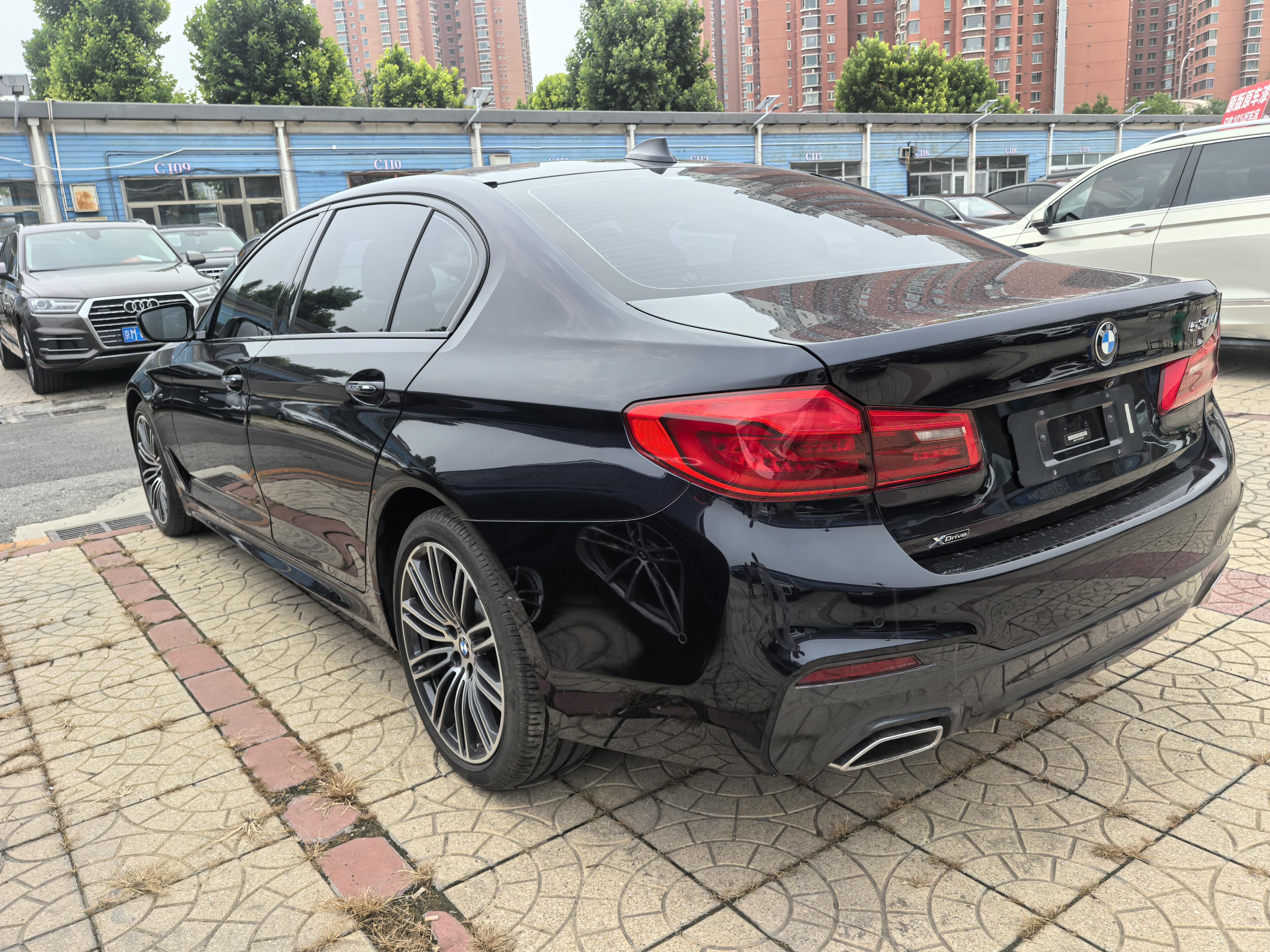 BMW 5 серии 2018 thumb 12