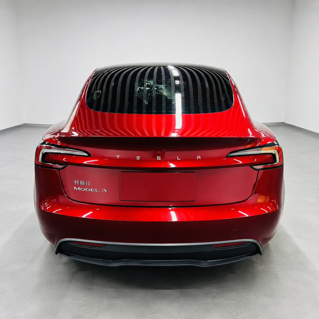 Tesla Model 3 2023 thumb 3