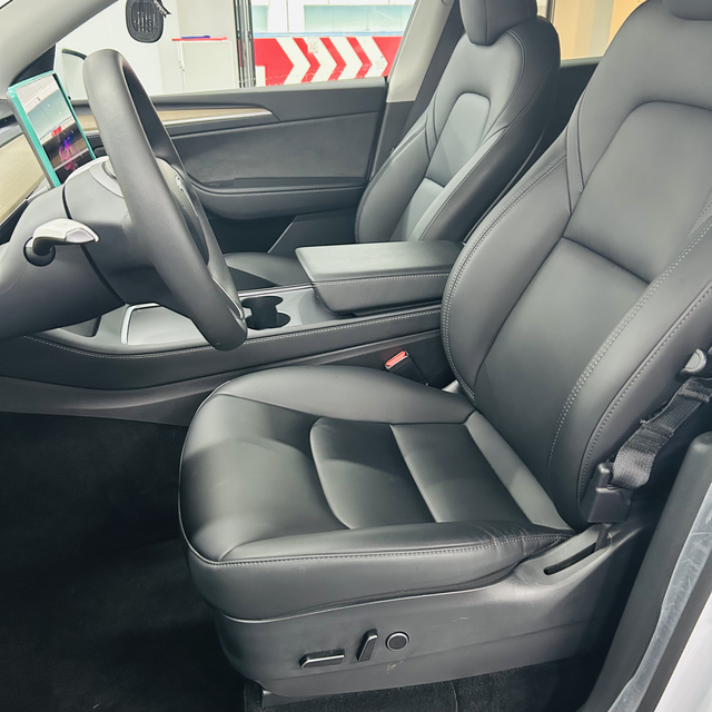 Tesla Model Y 2022 thumb 7