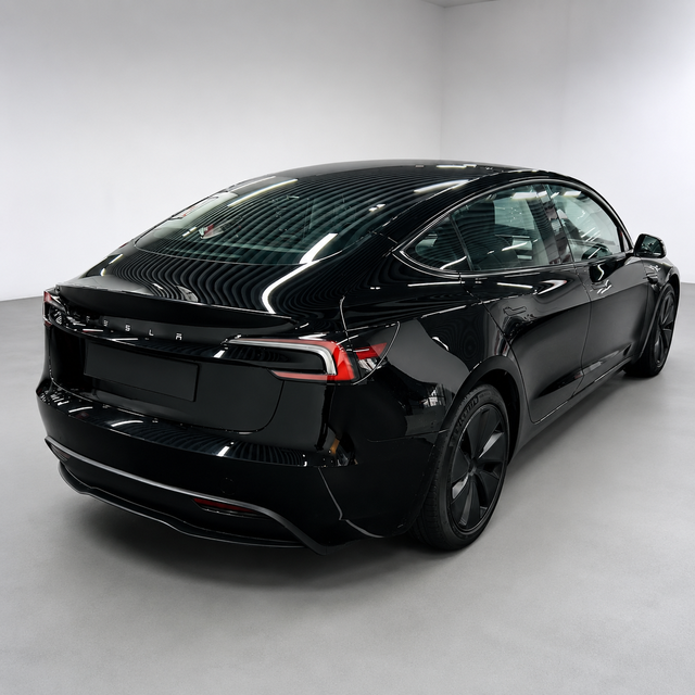 Tesla Model 3 2023 thumb 4