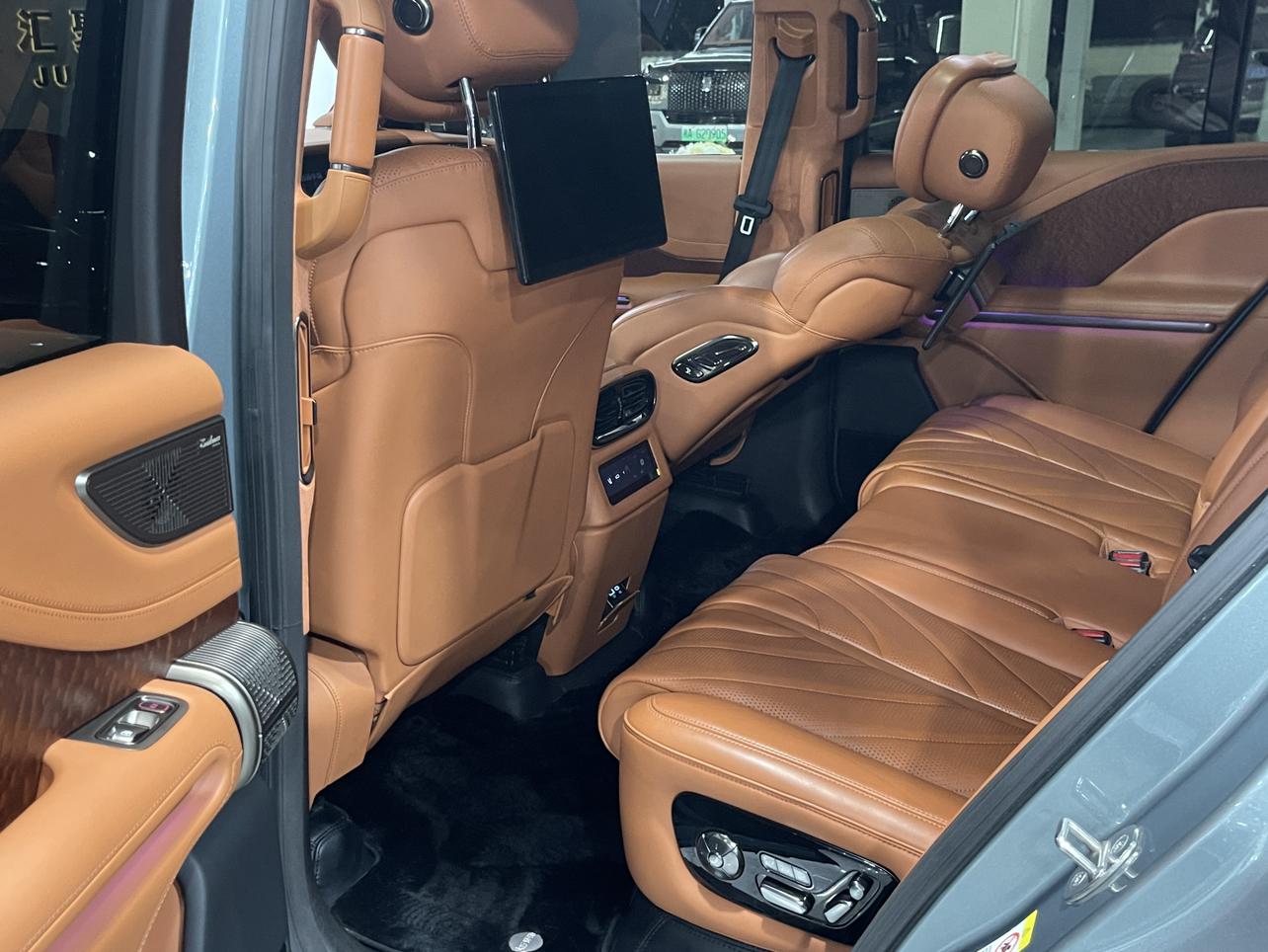 BYD Yangwang U8 2023 thumb 11
