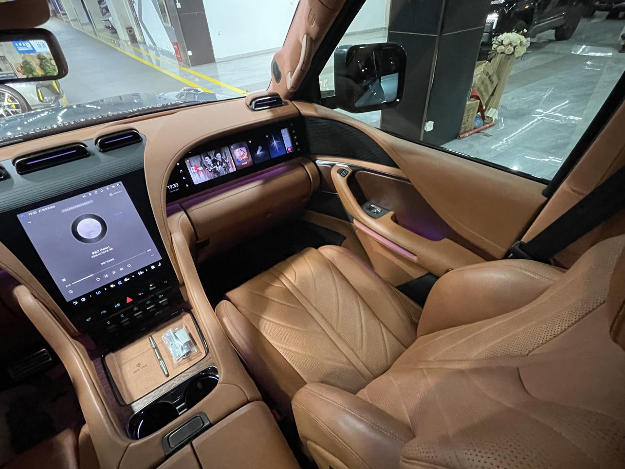 BYD Yangwang U8 2023 thumb 12