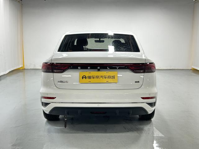 Geely Emgrand 2022 thumb 4