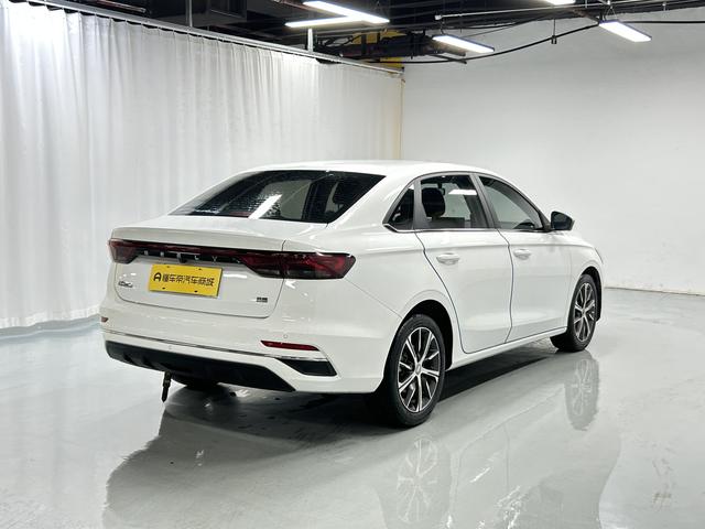 Geely Emgrand 2022 thumb 5