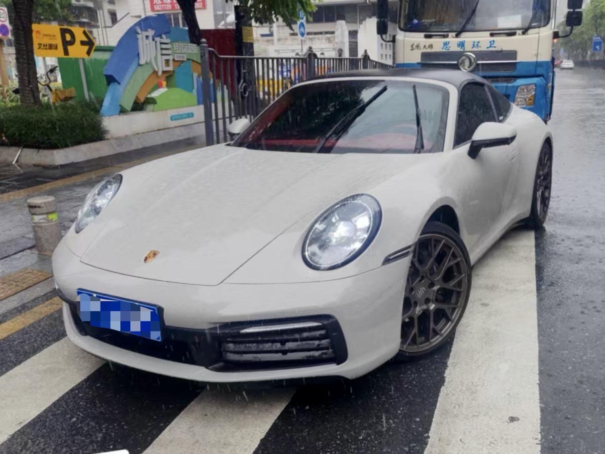 Porsche 911 2022 thumb 8